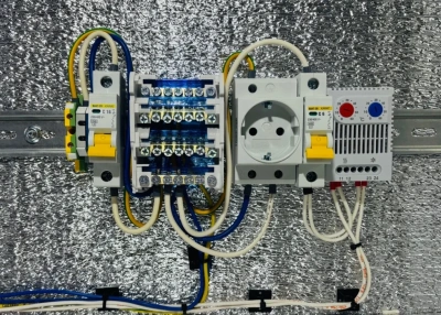 изображениеТермошкаф с подогревом и охлаждением 12U (600Х600мм) E126060GWT